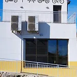 Albergue Valmadrid Hostel Valmadrid