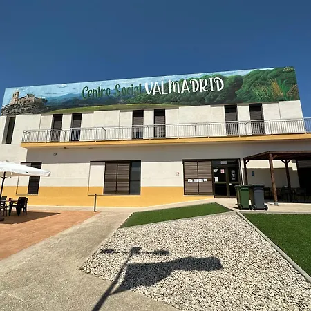 Hostel Albergue Valmadrid