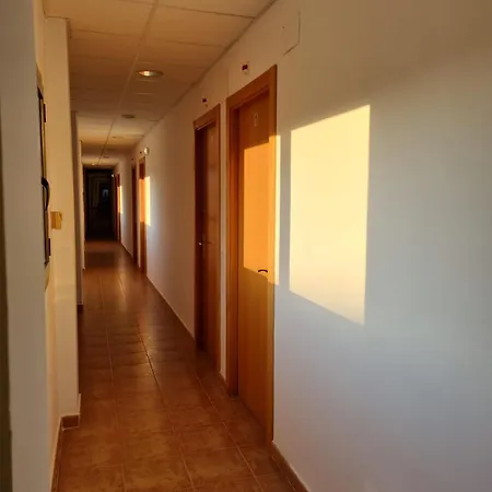 אכסניה Albergue Valmadrid