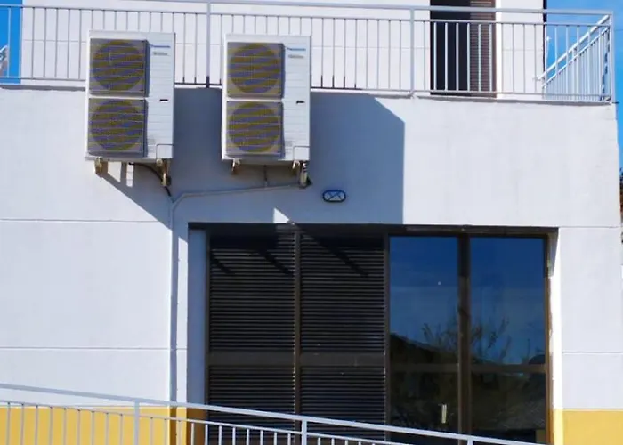 Albergue Valmadrid Hostel Valmadrid