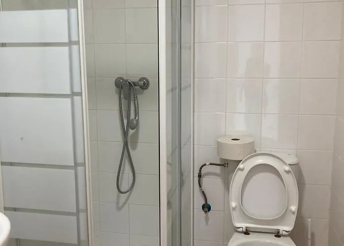 Albergue Valmadrid Hostel *